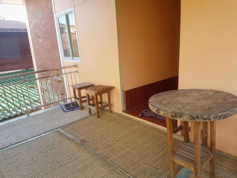 Soutchai Hostel And Tour Company Pakse Bagian luar foto