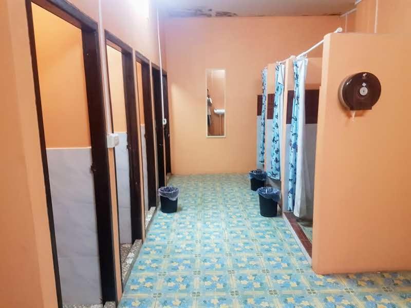 Soutchai Hostel And Tour Company Pakse Bagian luar foto